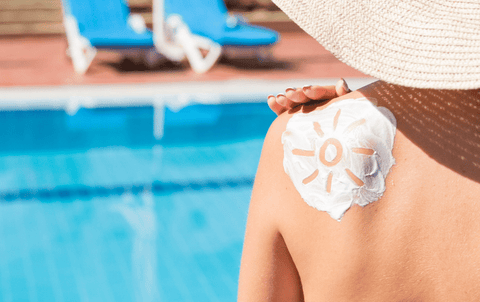 Benefits of Natural Sunscreens + Best Sunscreens in 2023