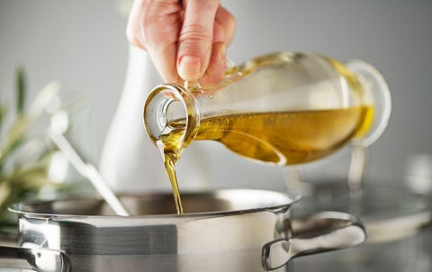 Is Canola Oil Really a Healthy Cooking Oil?