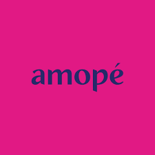 The Amope logo shows the word “amopé” in dark blue, lowercase letters with a slight accent on the letter "e," set against a bright pink background.