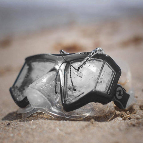 4Ocean Shark Conservation Black Bracelet - YesWellness.com