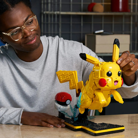 Lego Pokemon Pikachu and Pokeball, 72152