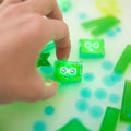 Glo Pals Light Up Cubes Water-Activated 4PK - Pippa