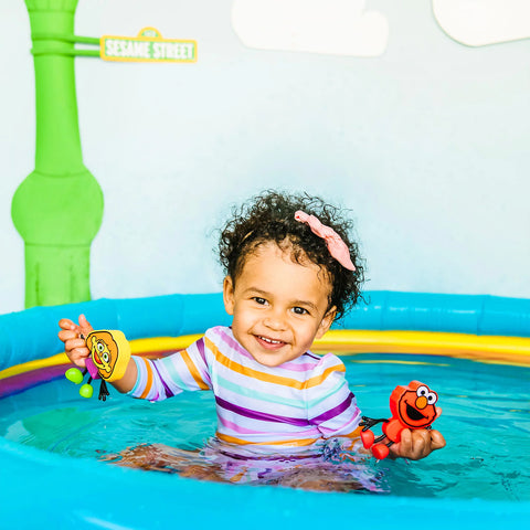 Glo Pals Sesame Street Water Activated Bath Toy - Julia