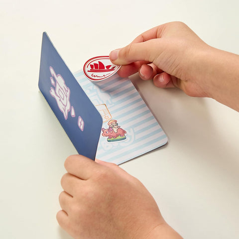 Moose Toys Bluey Holiday Getaway 3-in-1 Transforming Plane Playset