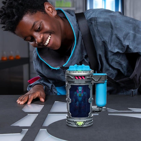 Moose Toys Mr. Beast Lab Mutators Mutation Chamber Iconic Panther