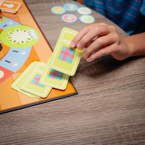 Moose Toys Bluey Scavenger Hunt Board Game