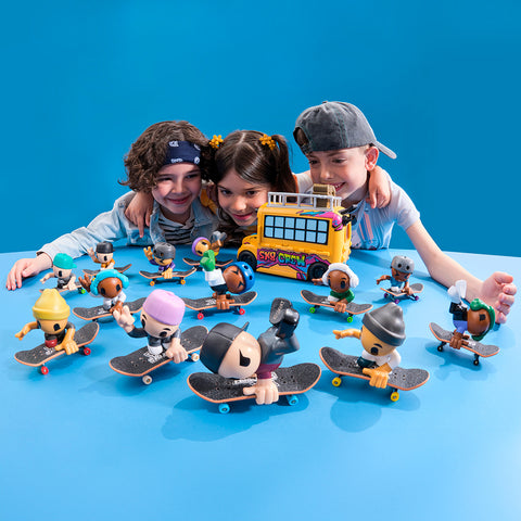 Spin Master Tech Deck Sk8 Crew Series Fingerboard with Assistive Figure - Assorted