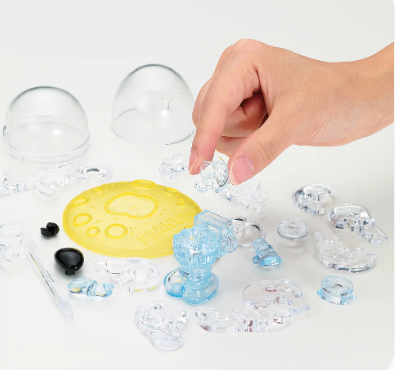 University Games Peanuts Snoopy Astronaut Original 3D Crystal Puzzle