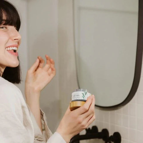 TANIT Toothpaste Fresh Mint with Charcoal Glass Jar 45gx124 Tablets